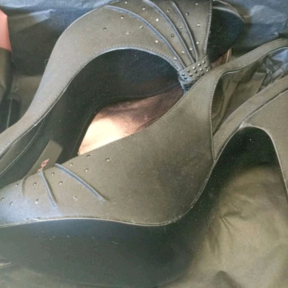 Womens heals
